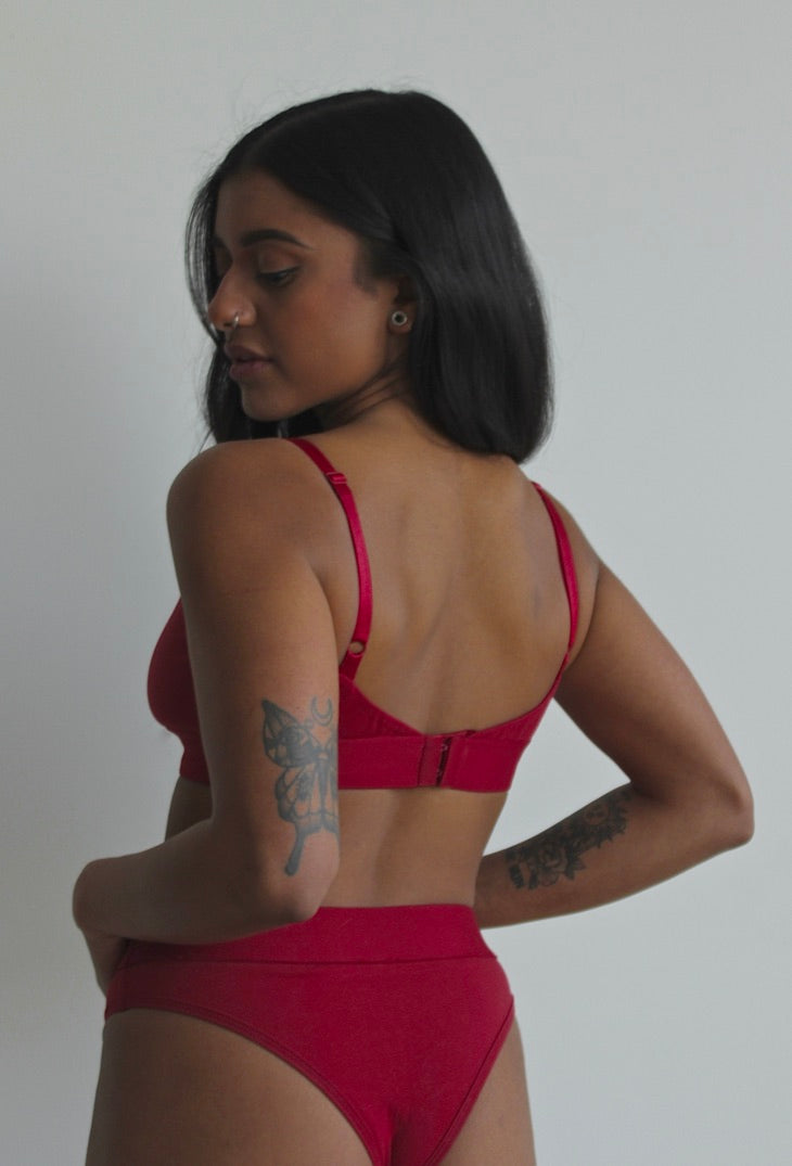 Vibes Extra Spicy Caged Bralette & Thong Chili Red S/m
